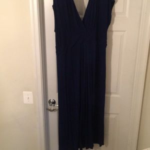 Flattering Navy blue maxi dress